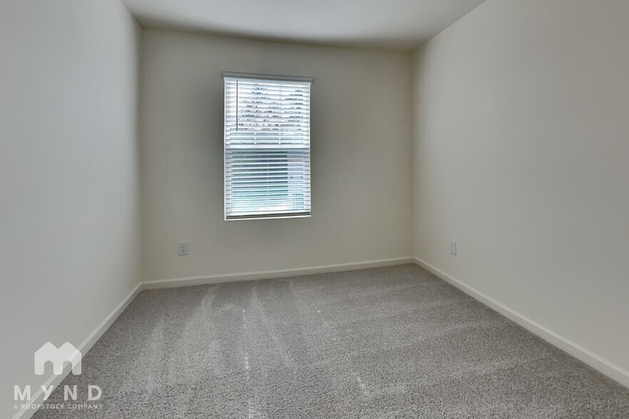 Building Photo - 3042 Fulong Dr
