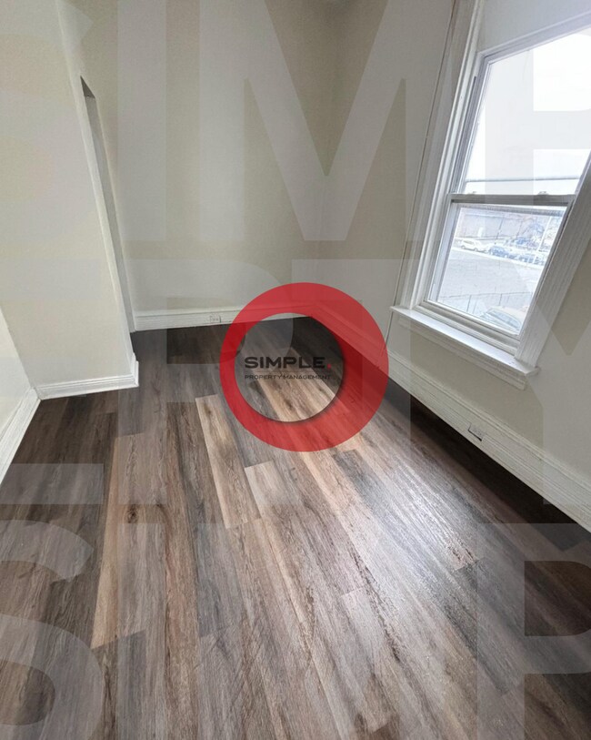 Building Photo - 230 N 4th St