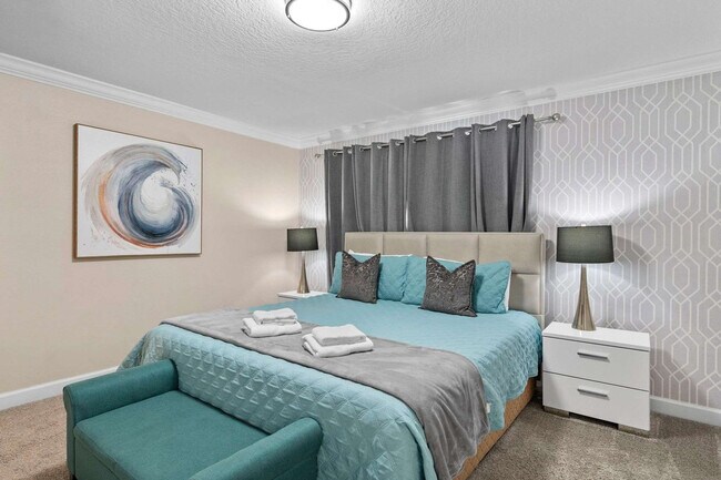 Building Photo - 4291 Paragraph Dr