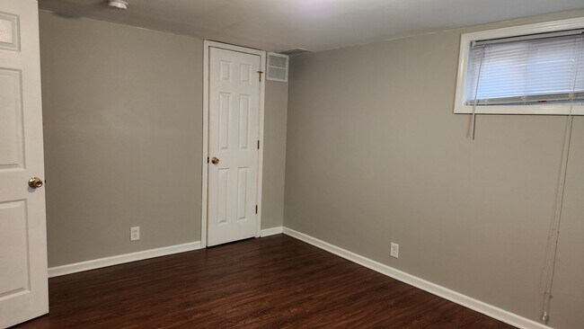 Building Photo - Four Bedroom House Available NICE