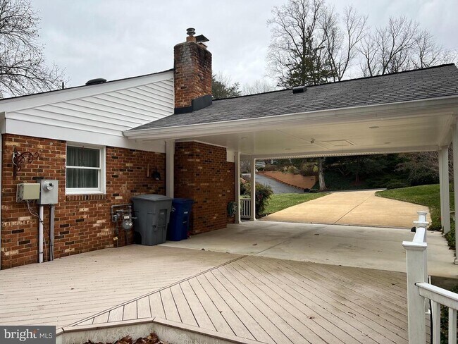 Building Photo - 6830 Pacific Ln