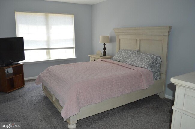 Building Photo - 23 Sawgrass Ct