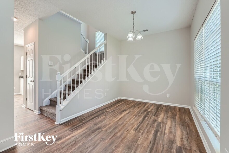 Building Photo - 9838 Stephen Thompson Ln