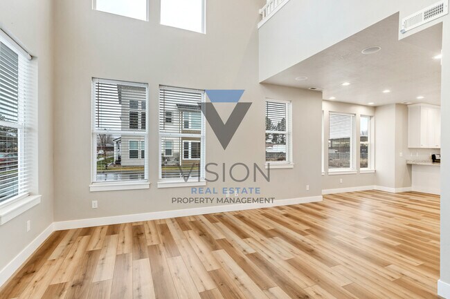 Building Photo - 1098 S High Ridge Dr