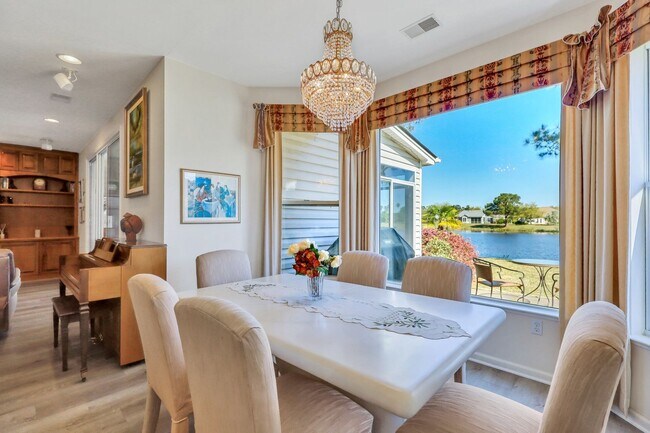 Building Photo - Charming 2 Bed, 2 Bath Rental with Lagoon Views in Sun City!
