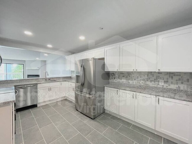 Building Photo - 2325 Sea Shell Rd