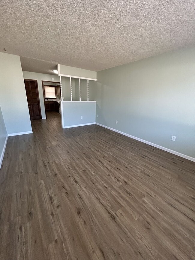 Building Photo - 801-803 Rouse Duplex