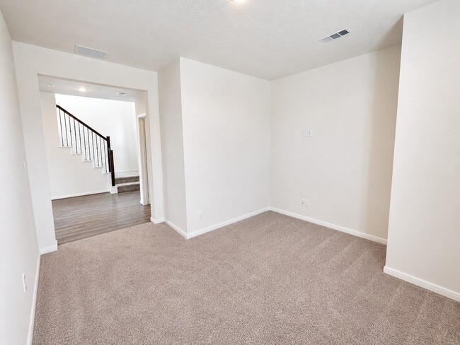 Building Photo - 6223 Morning Fern Ln