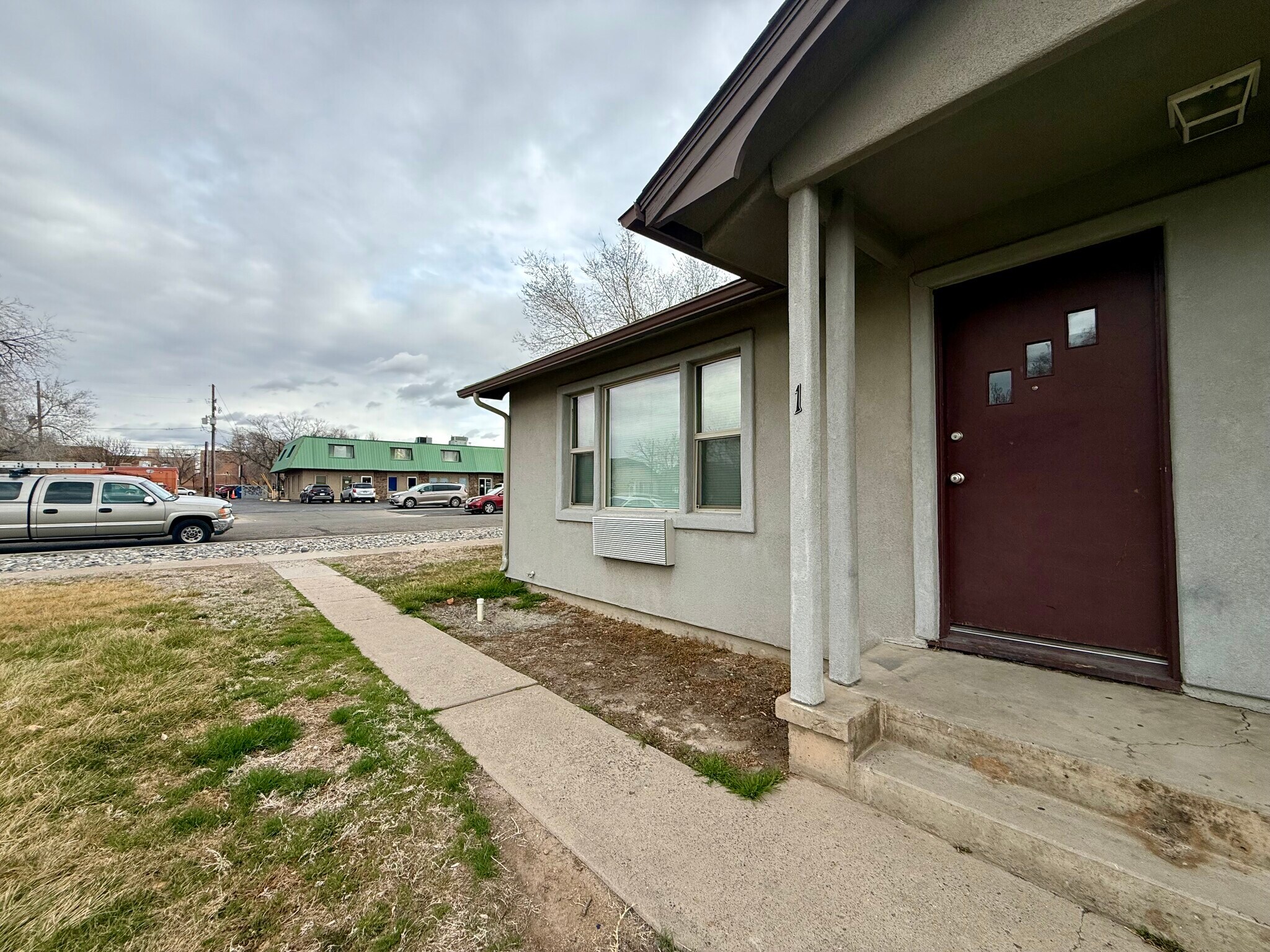 Building Photo - 1151 Belford Ave