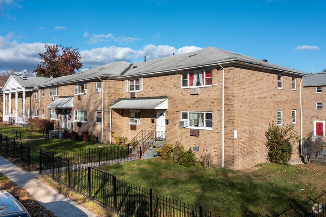 Building Photo - 256-266 Franklin Ave