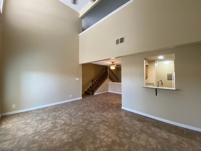 Building Photo - 2 story 1 bed 1.5 bath towhome