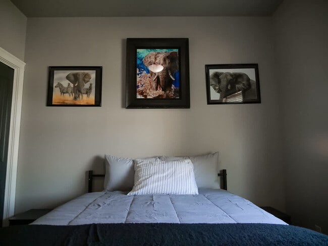 Building Photo - 151 Cub St W