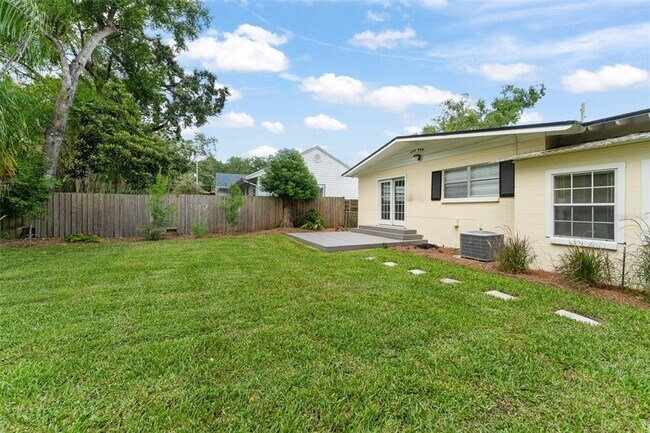 Building Photo - 2110 Gerda Terrace
