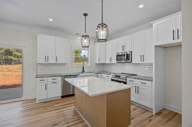 Building Photo - 1020 Gibson Rd