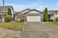 Building Photo - Amazing Floor Plan in Desirable Spanaway Neighborhood!