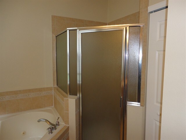 Building Photo - 13450 Sunkiss Loop