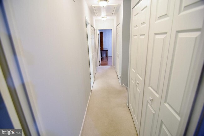 Building Photo - 21 Twin Brooks Dr