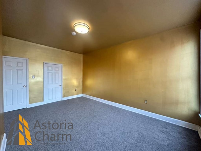 Building Photo - Move in by March 31st - Pick your move in incentive: A TV, 1 month free on a 13th month lease, or...