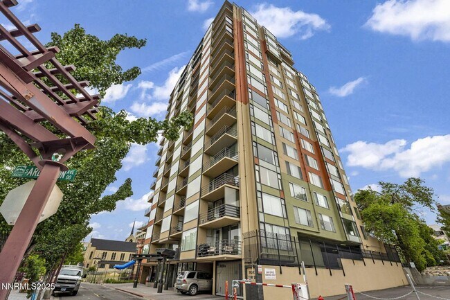 Building Photo - Downtown Reno Condo with Wingfield Park Views