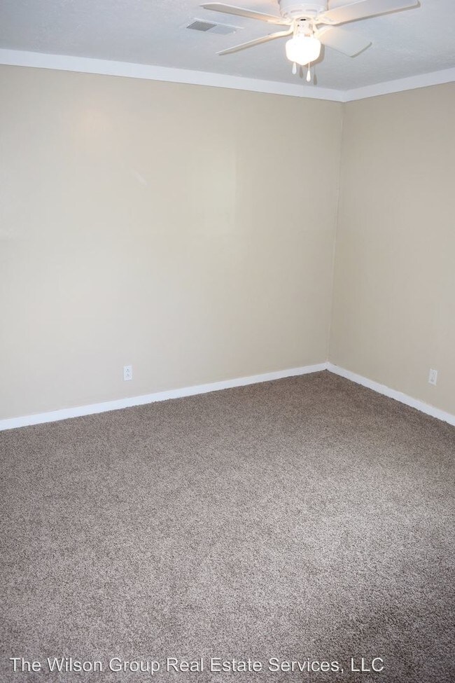 Building Photo - 722 Lena St