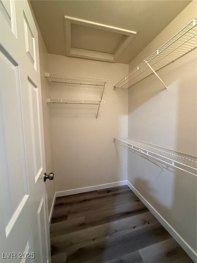 Building Photo - 8605 Glenmore Dr