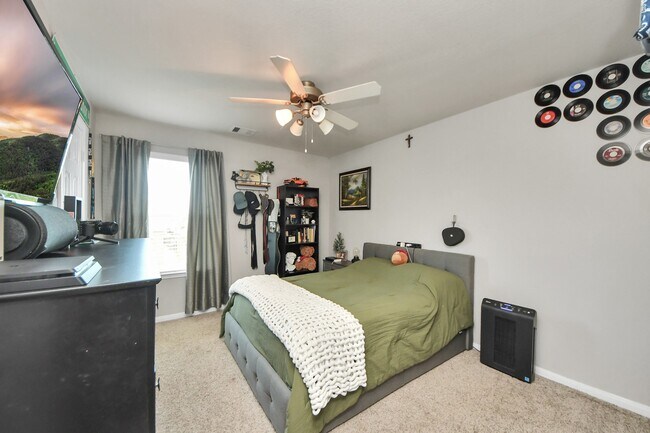 Building Photo - 32655 Timber Point Dr