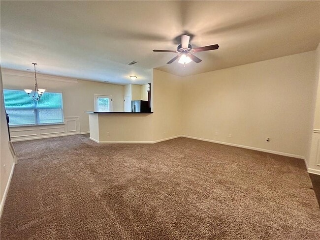Building Photo - 664 Oakside Pl