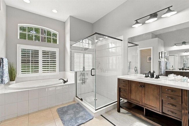 Building Photo - 17323 Emerald Chase Dr