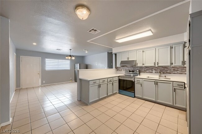 Building Photo - 6512 Evergreen Ave