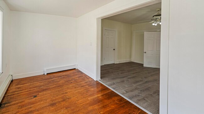 Building Photo - 1120 73rd St