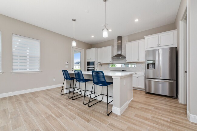 Building Photo - 6541 Rover Wy