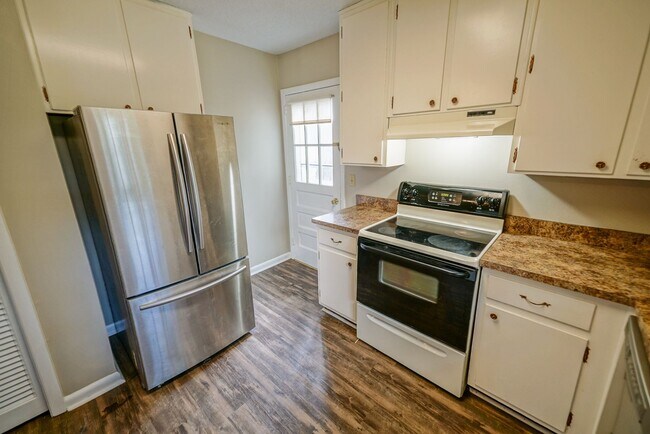 Building Photo - 3/2 Home in Killearn Estates