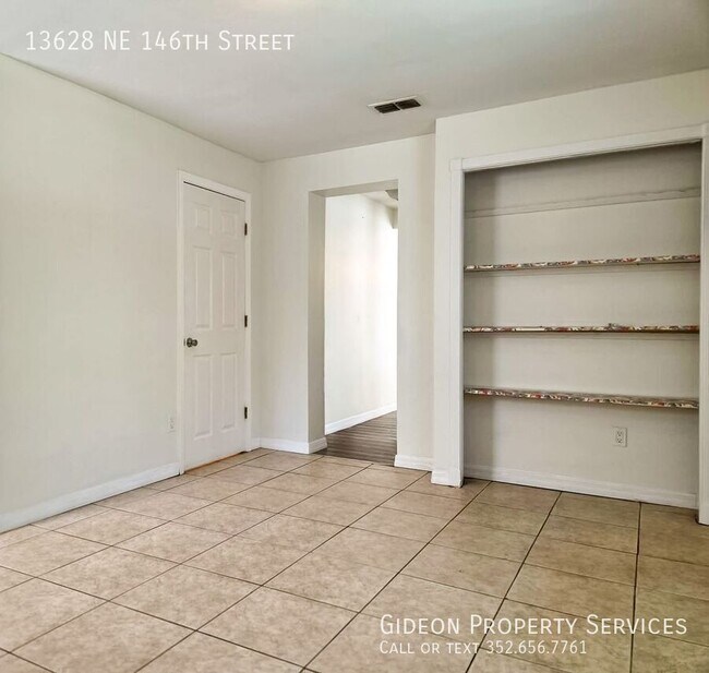 Building Photo - 13628 NE 146th St