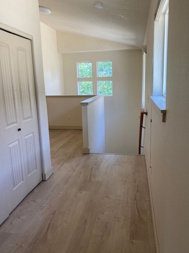 Building Photo - 20166 Merriewood Ln