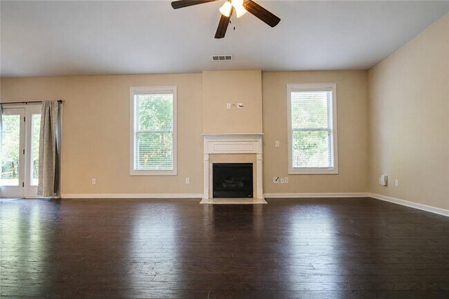 Building Photo - 5817 Park Point