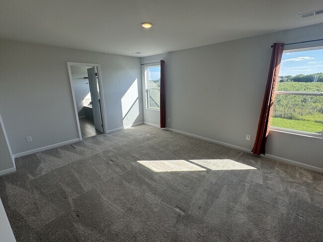 Building Photo - 511 Forsberg Ct