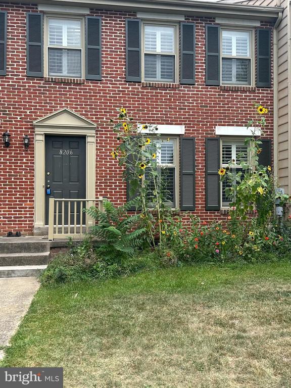 Building Photo - 8206 Red Wing Ct