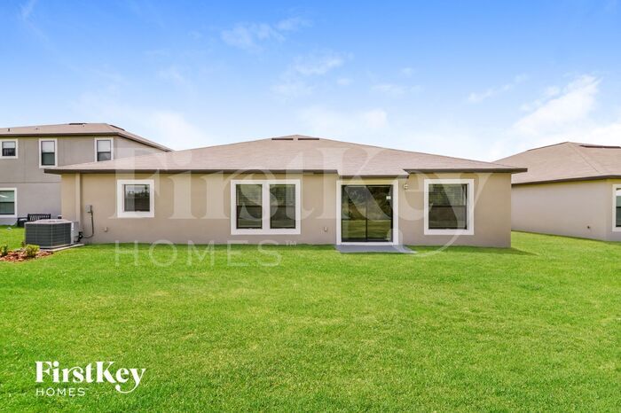 Building Photo - 9723 Sage Creek Dr