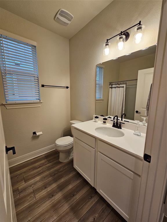 Building Photo - 138 Sugarberry Dr