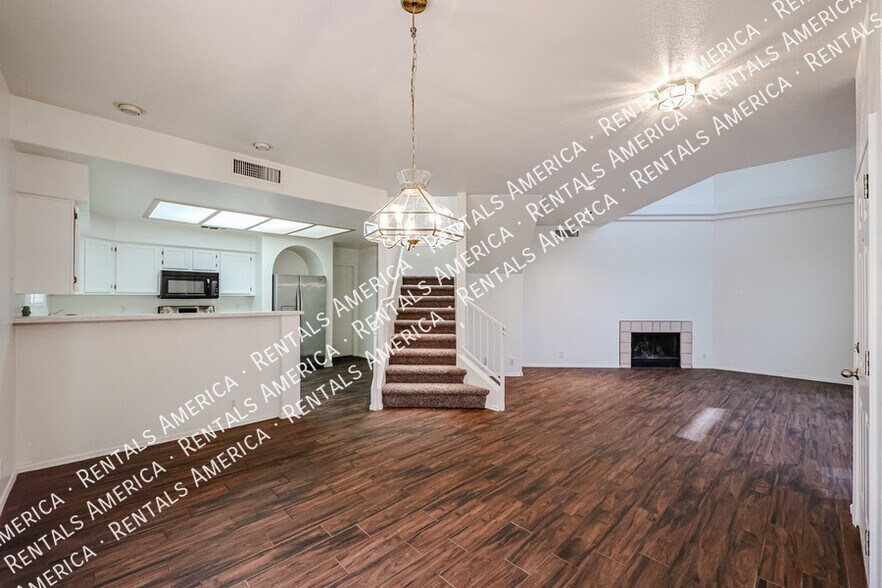 Building Photo - 8849 S 51st St