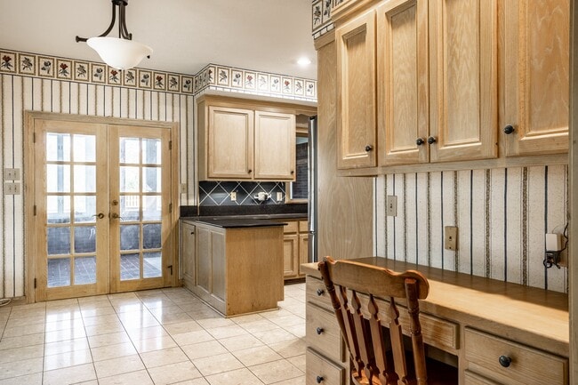 Building Photo - 9628 Summerlakes Dr