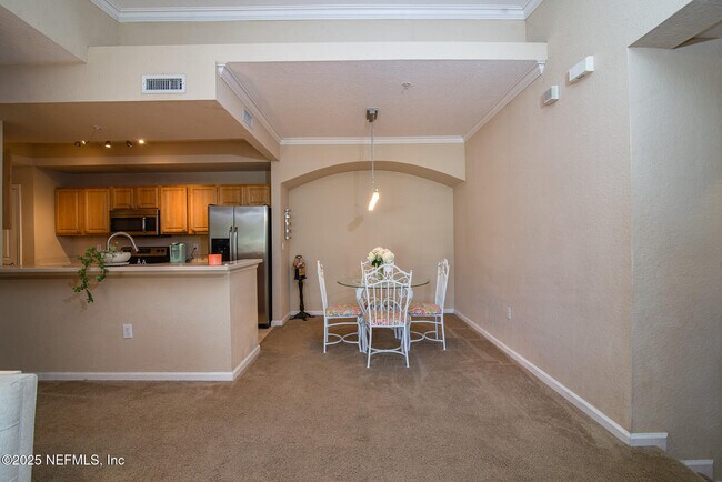 Building Photo - 10075 Gate Pkwy