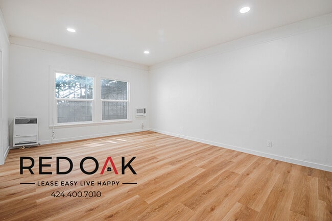 Building Photo - 1818 Whitley Ave