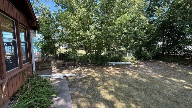 Building Photo - 6017 France Ave S