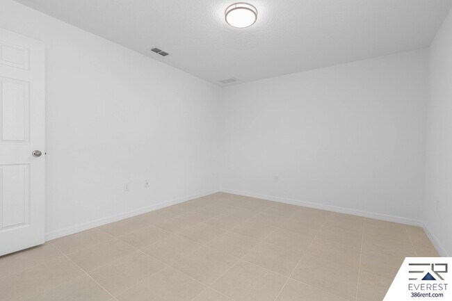 Building Photo - 6 Sellner Pl
