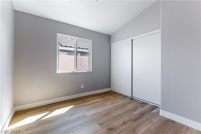 Building Photo - 5470 Chela Dr