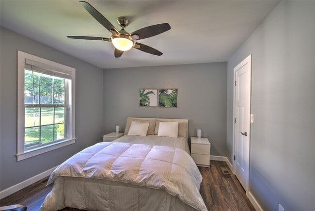 Building Photo - 3 Bed, 2 Bath Home Near Downtown Greenvill...