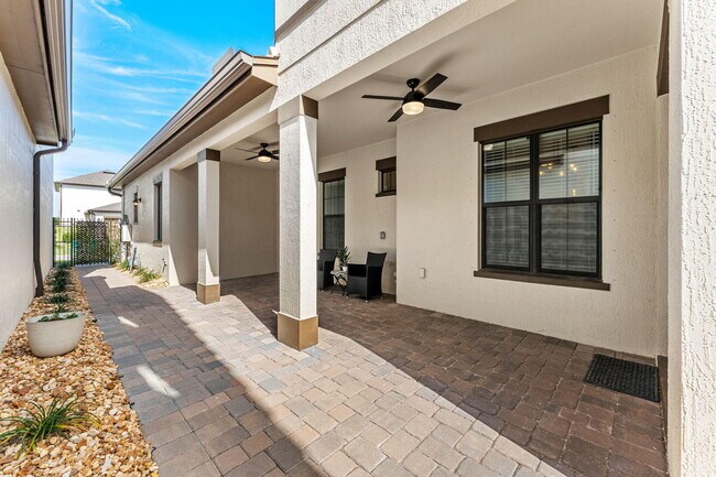 Building Photo - 8130 Allure Dr