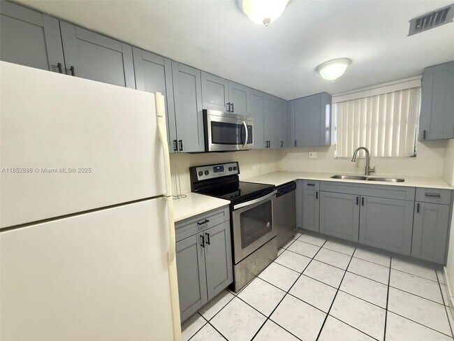 Building Photo - 20 NW 87th Ave