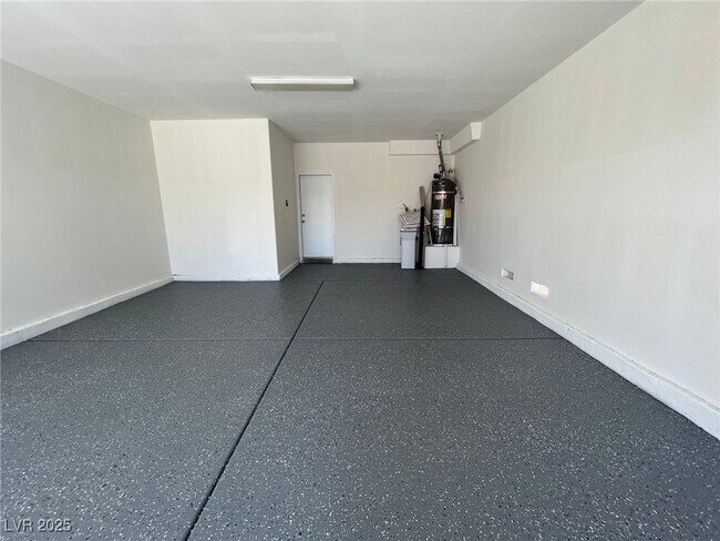 Building Photo - 2668 Dirleton Pl